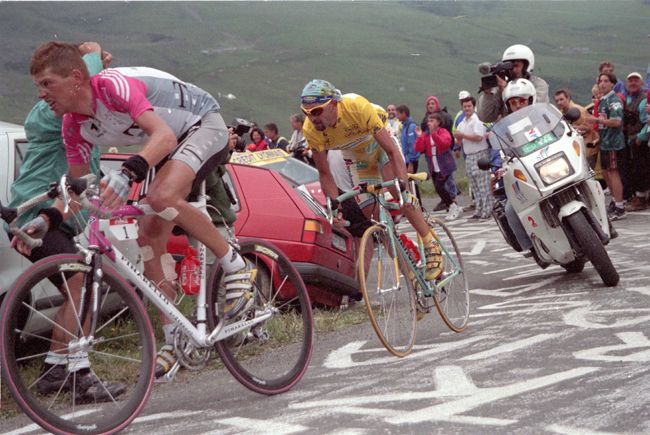 Marco Pantani Jan Ullrich en la etapa 16 del Tour de Francia 1998